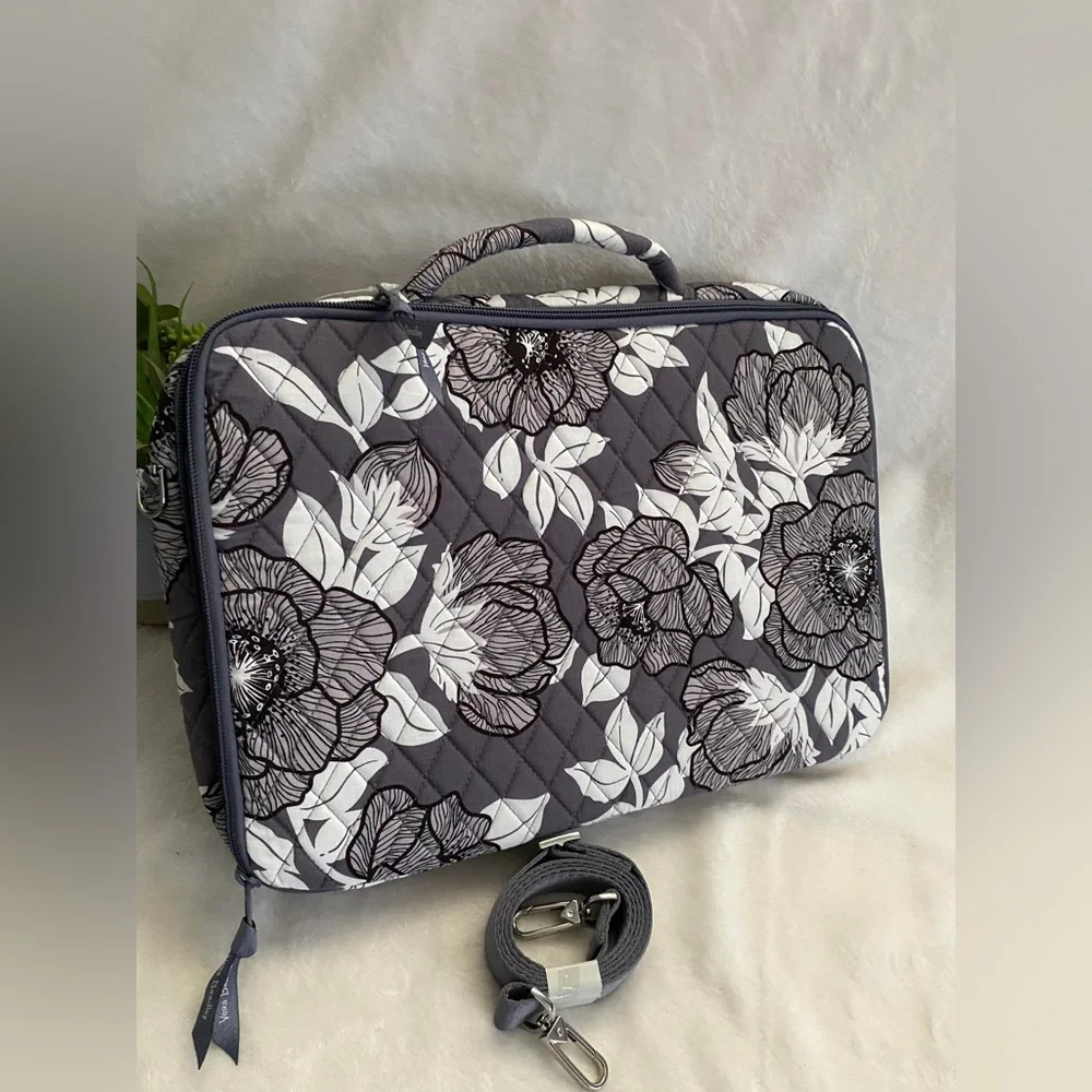 ❤️SALE❤️✨🆕✨Brand New Vera Bradley Laptop Bag
